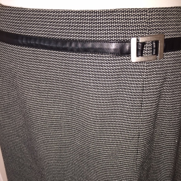 Requirements Long Business Skirt - Picture 3 of 7